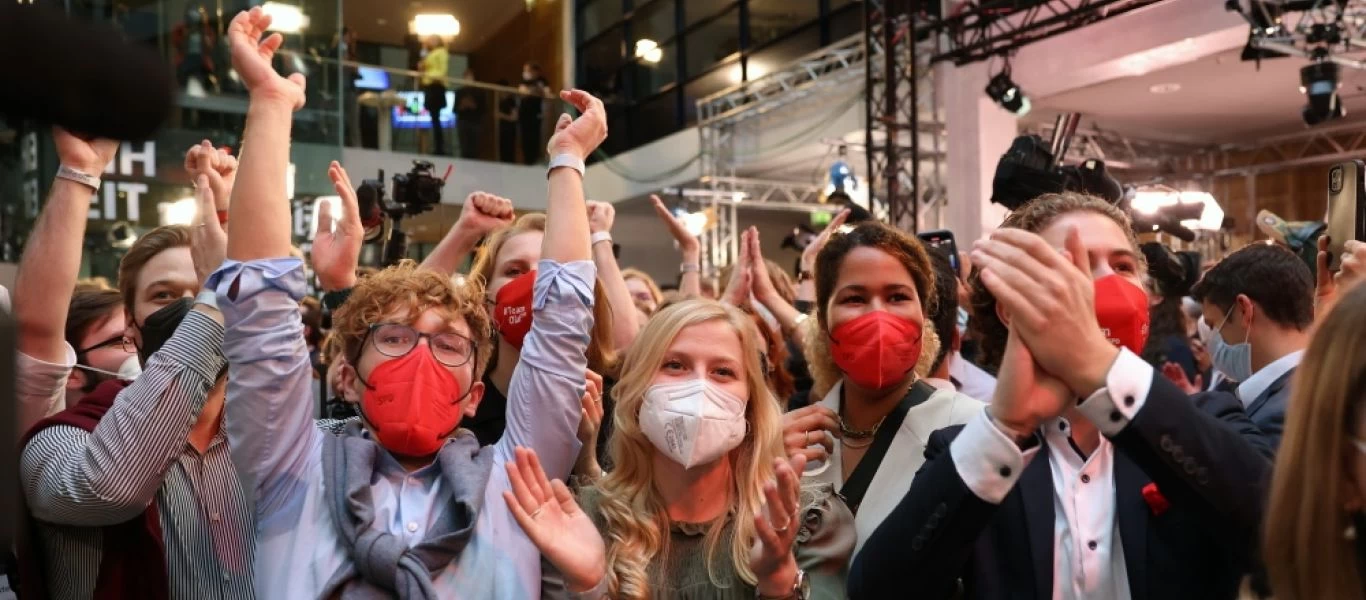 Γερμανία: «Παίρνει κεφάλι» το SPD - Ποια η πρόβλεψη για την κατανομή των εδρών